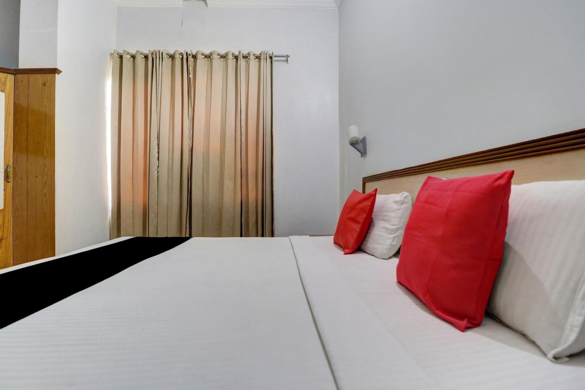 Capital O Divine Hotel Amritszár Kültér fotó