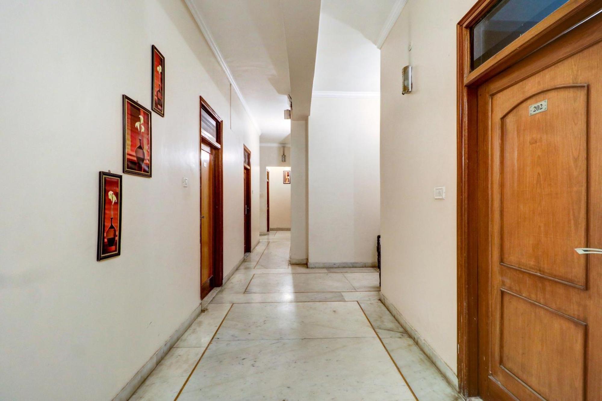 Capital O Divine Hotel Amritszár Kültér fotó