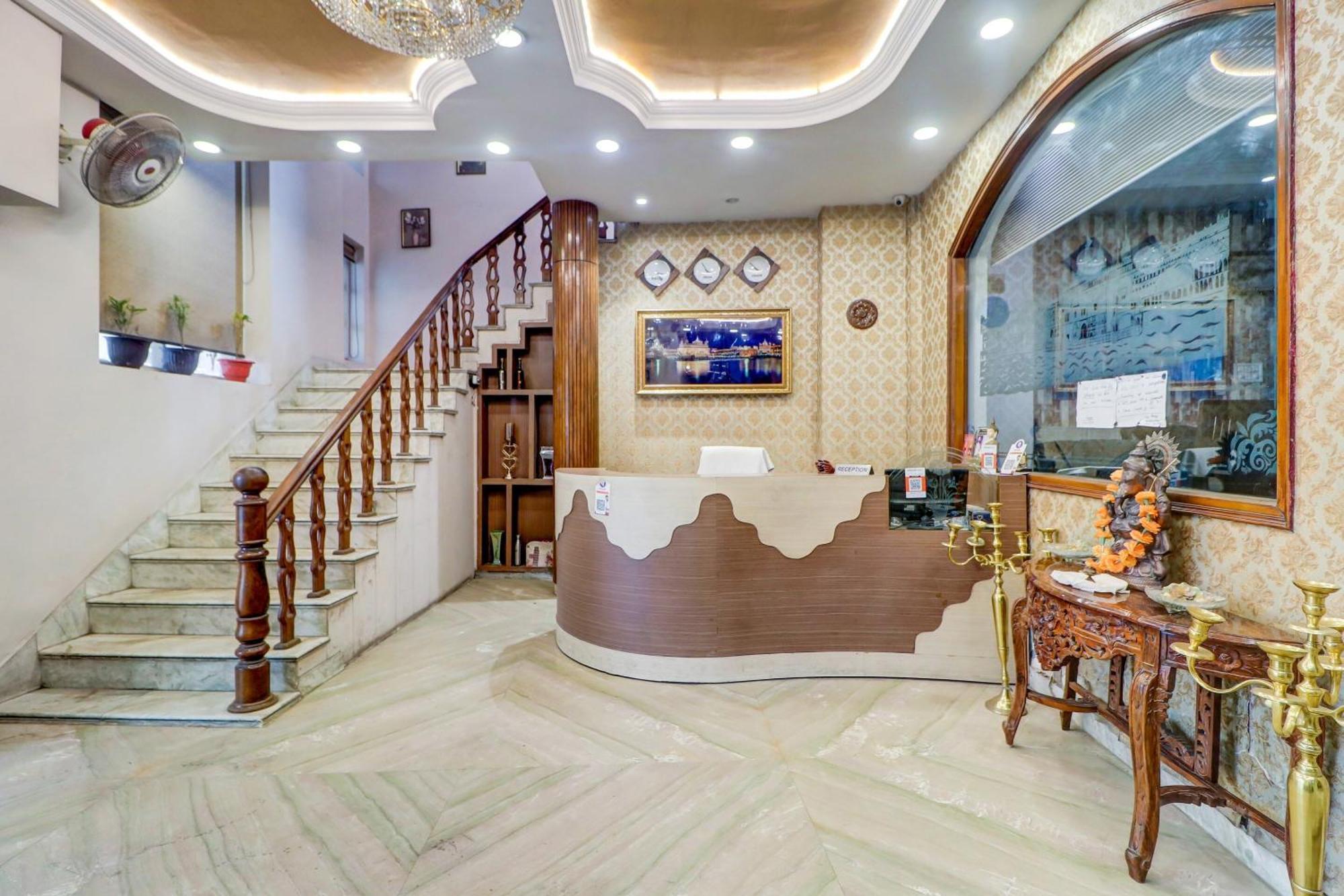 Capital O Divine Hotel Amritszár Kültér fotó